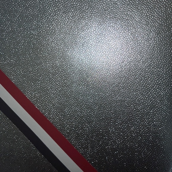 THOM BROWNE
Black Small Zip Document Holder - Picture 7 of 10